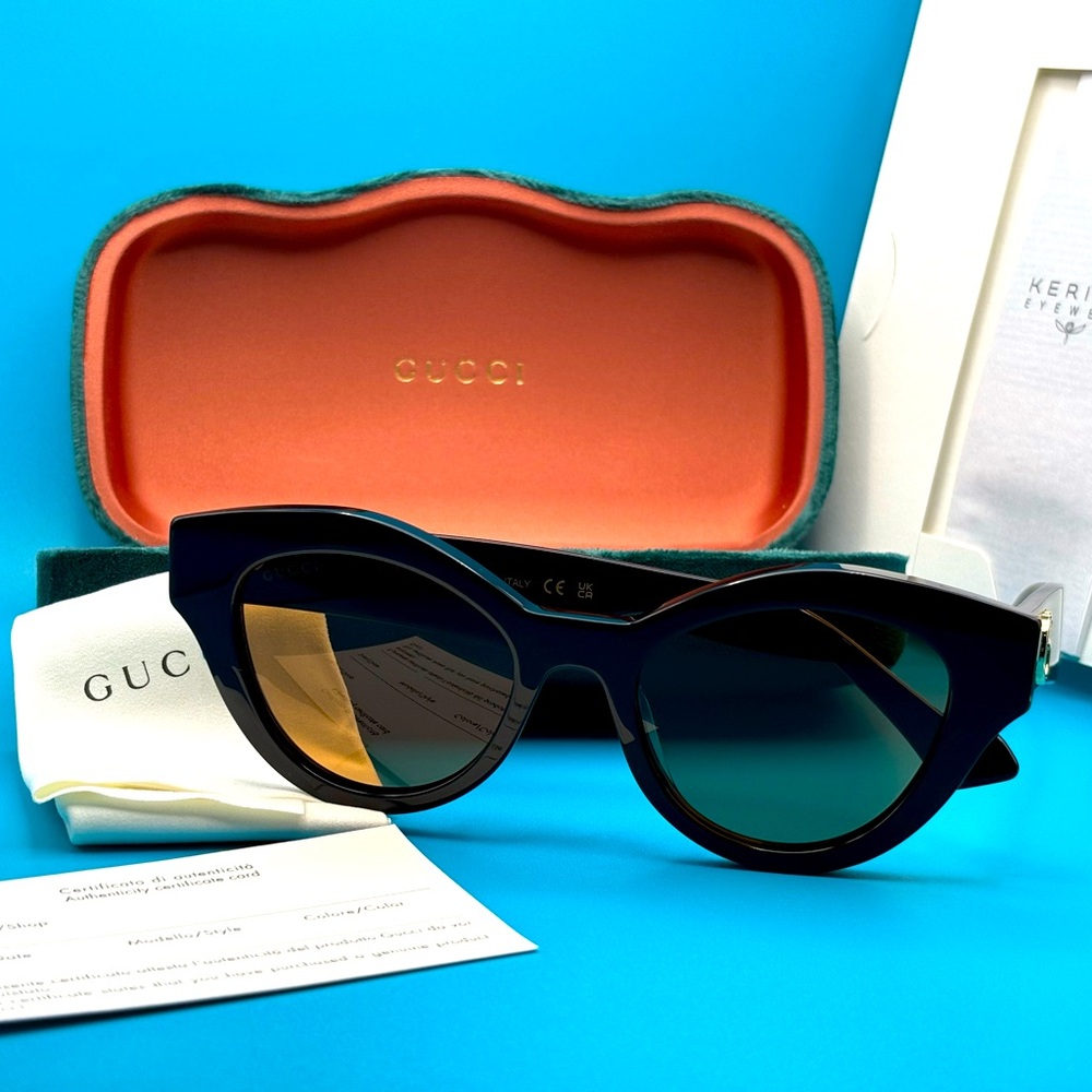 NEW Gucci GG0957S Geometric Cat Eye Sunglasses Black Gold Logo